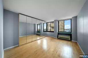 200 Winston Dr 718, Cliffside Park, NJ 07010 - Photo 18