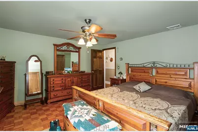 10 Wendy Terrace, Garfield, NJ 07026 - Photo 12