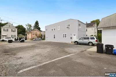 25 Grunwald Street, Clifton, NJ 07013 - Photo 16