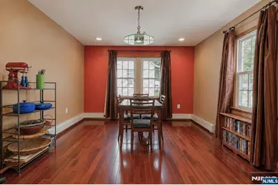 315 Shepard Avenue, Englewood, NJ 07631 - Photo 8