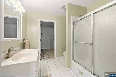 30 Beverly Road, Glen Rock, NJ 07452 - Photo 32
