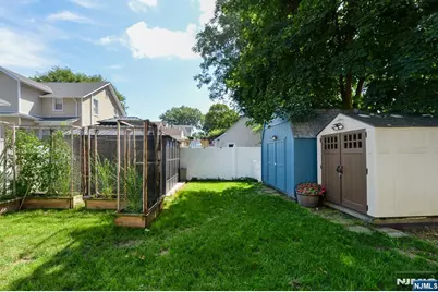 111 Cresskill Avenue, Dumont, NJ 07628 - Photo 32