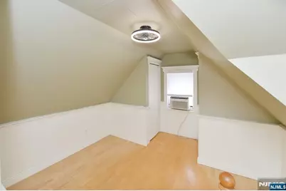 111 Cresskill Avenue, Dumont, NJ 07628 - Photo 22