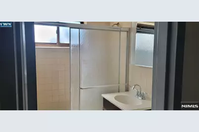 400 Fairview Avenue 2J #2J, Fort Lee, NJ 07024 - Photo 6