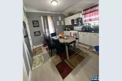 13 Windsor Street, Kearny, NJ 07032 - Photo 6