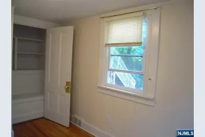 29 Brookfield Road 1st Fl #1st fl, Montclair, NJ 07043 - Photo 4