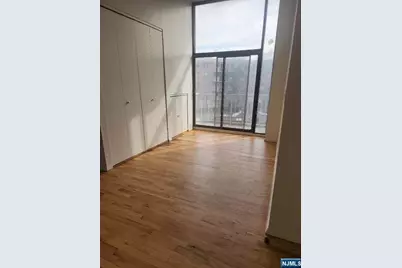 840 River 301 #301, Edgewater, NJ 07020 - Photo 4
