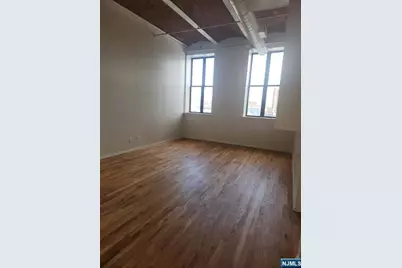 840 River 301 #301, Edgewater, NJ 07020 - Photo 6