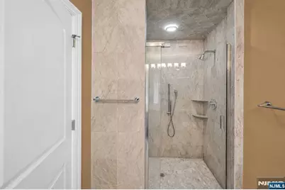 683 Victoria Avenue, Paramus, NJ 07652 - Photo 30