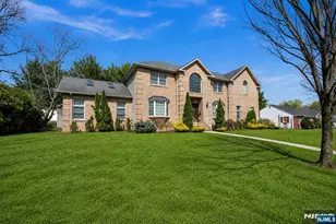 683 Victoria Ave, Paramus, NJ 07652 - Photo 2