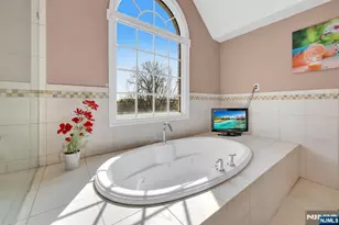 683 Victoria Ave, Paramus, NJ 07652 - Photo 24