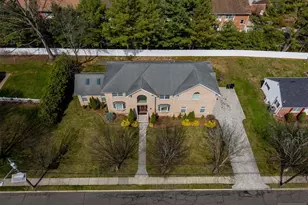 683 Victoria Ave, Paramus, NJ 07652 - Photo 48