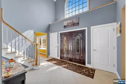 683 Victoria Avenue, Paramus, NJ 07652 - Photo 4