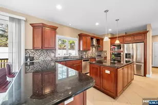 683 Victoria Ave, Paramus, NJ 07652 - Photo 14