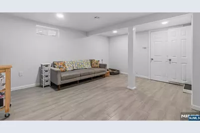 274 Brighton Avenue, East Orange, NJ 07017 - Photo 32