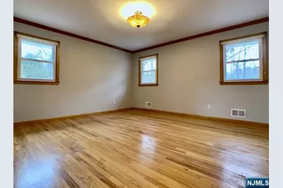 437 Patton Place, Wyckoff Township, NJ 07481 - Photo 14