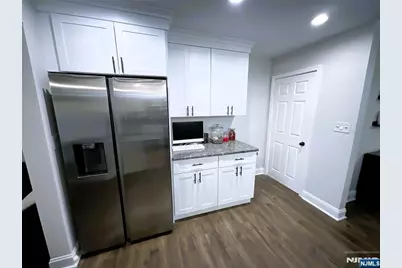 14-16 Livingston Avenue, Lyndhurst Township, NJ 07071 - Photo 14