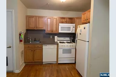 6107 Park Avenue 2 #2, West New York, NJ 07093 - Photo 4