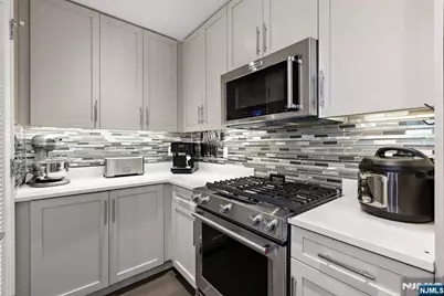 800 Ave At Port Imperial 318 #318, Weehawken, NJ 07086 - Photo 8