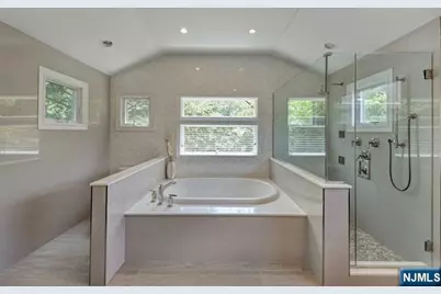 66 Glen Boulevard, Glen Rock, NJ 07452 - Photo 12