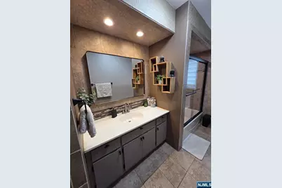 181 Midland Avenue, Garfield, NJ 07026 - Photo 18