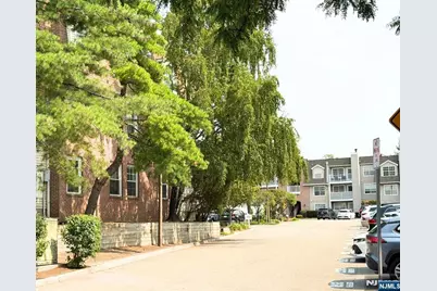 800 River Road 333 #333, Edgewater, NJ 07020 - Photo 10