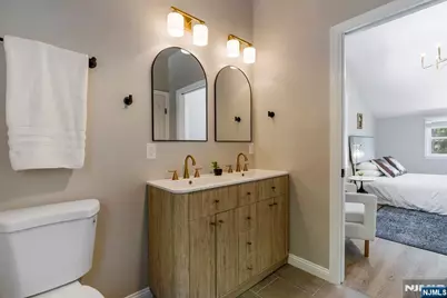 20 W Saddle River Road, Waldwick, NJ 07463 - Photo 22