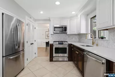 20 W Saddle River Road, Waldwick, NJ 07463 - Photo 8