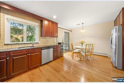 233 Knox Avenue C0001 #C0001, Cliffside Park, NJ 07010 - Photo 10