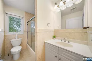 233 Knox Ave C0001, Cliffside Park, NJ 07010 - Photo 18