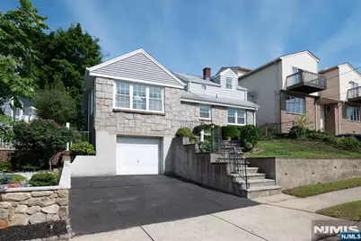 722 7th Street, Carlstadt, NJ 07072 - Photo 2