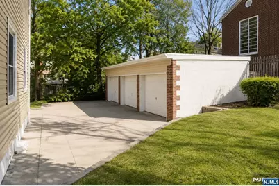 72 Sunset Avenue, Newark, NJ 07106 - Photo 4