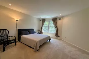 1488 Westgate Dr, Fort Lee, NJ 07024 - Photo 6