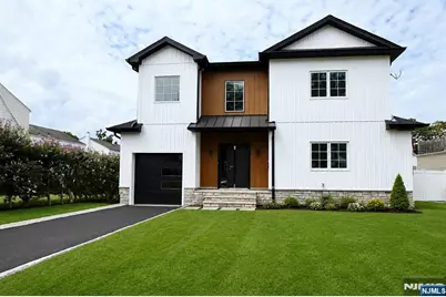 9-02 3rd Street, Fair Lawn, NJ 07410 - Photo 2