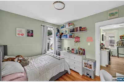 336 Trenton Avenue, Paterson, NJ 07503 - Photo 10