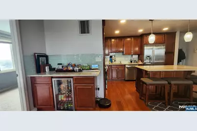 555 North Avenue 11E #11E, Fort Lee, NJ 07024 - Photo 1