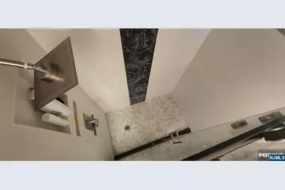 555 North Avenue 11E #11E, Fort Lee, NJ 07024 - Photo 12
