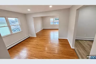 716 Jefferson Avenue Apt 2 #Apt 2, Cliffside Park, NJ 07010 - Photo 8