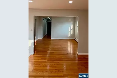 716 Jefferson Avenue Apt 2 #Apt 2, Cliffside Park, NJ 07010 - Photo 20