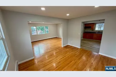 716 Jefferson Avenue Apt 2 #Apt 2, Cliffside Park, NJ 07010 - Photo 14