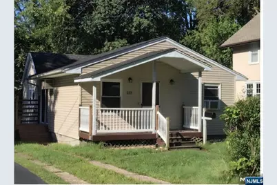 523 Lookout Avenue, Hackensack, NJ 07601 - Photo 1