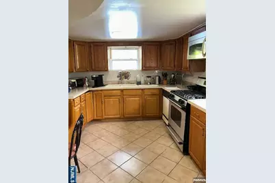 596 River Road, New Milford, NJ 07646 - Photo 10