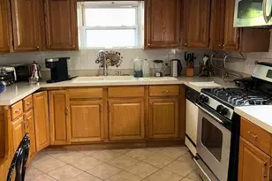 596 River Rd, New Milford, NJ 07646 - Photo 10