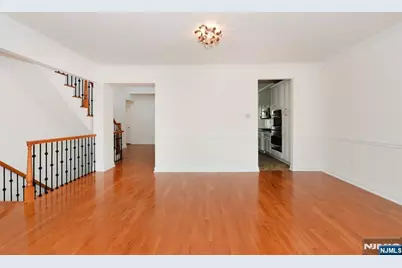 99 Windsor Lane, Ramsey, NJ 07446 - Photo 10