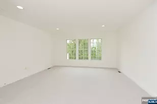 99 Windsor Ln, Ramsey, NJ 07446 - Photo 18
