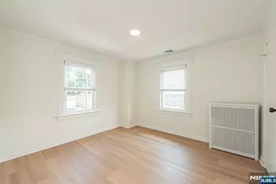 160 Bloomfield Avenue B #B, Verona, NJ 07044 - Photo 12