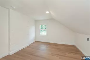 160 Bloomfield Ave B, Verona, NJ 07044 - Photo 16