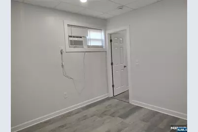 162 Hamilton Avenue, Lodi, NJ 07644 - Photo 12