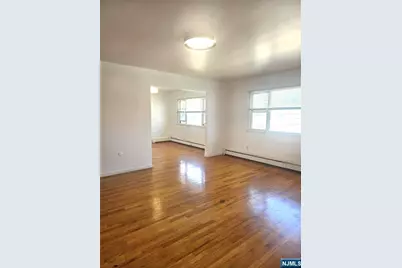 1522 10th Street 2Fl #2FL, Fort Lee, NJ 07024 - Photo 4