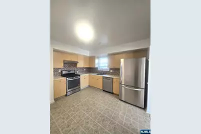 1522 10th Street 2Fl #2FL, Fort Lee, NJ 07024 - Photo 2